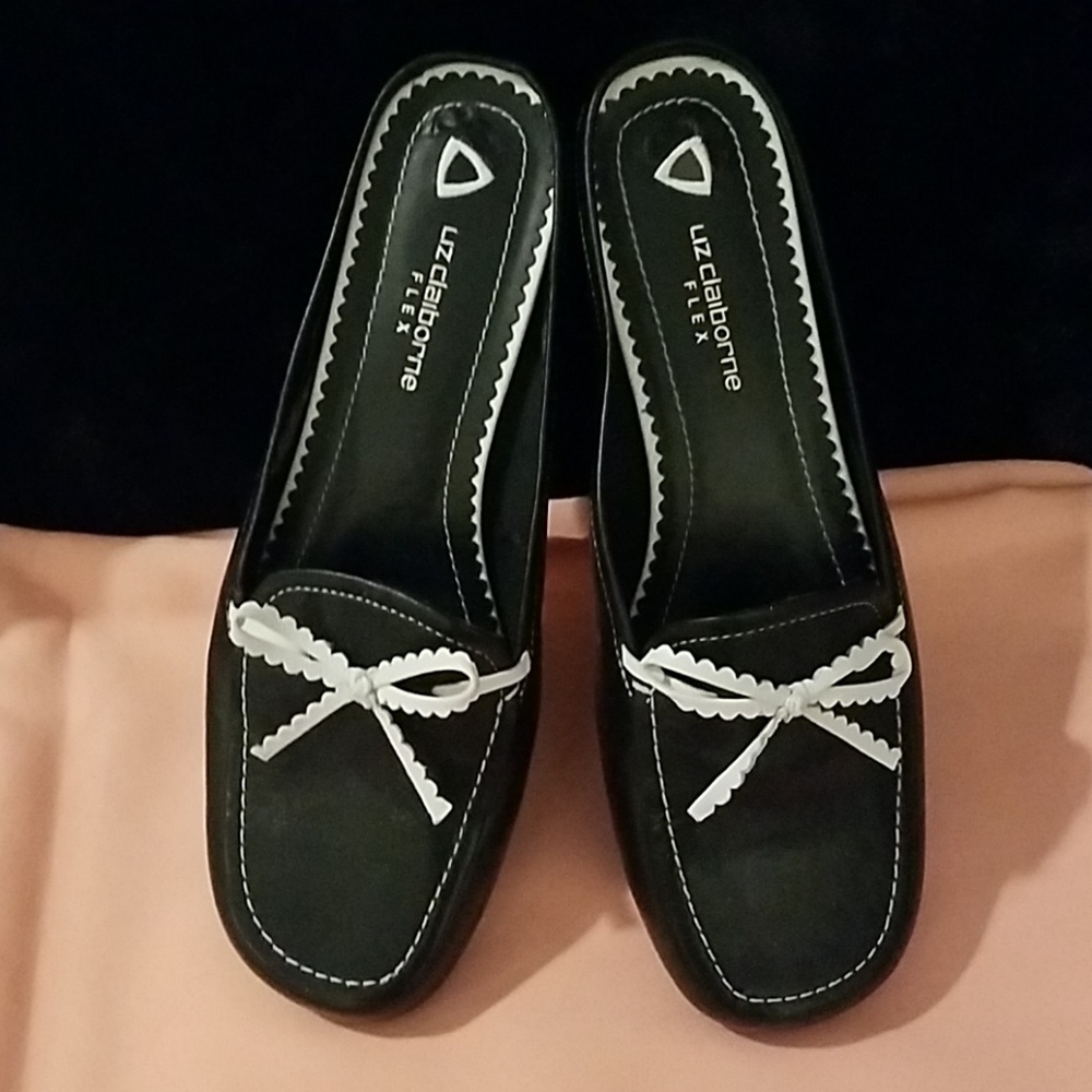 Liz Claiborne Flex slide Flats size 7